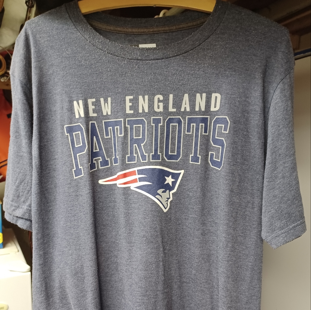 New England Patriots men's tee shirt